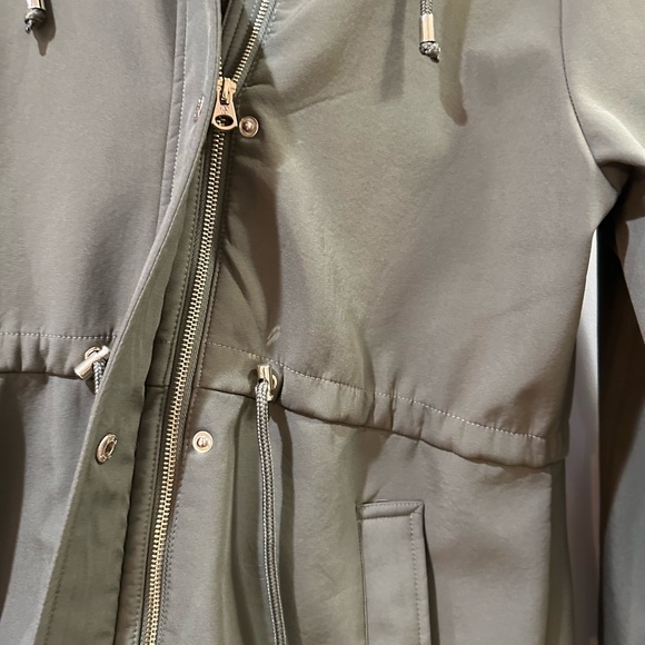 Jessica Simpson Water Resistant Softshell Long Hooded Raincoat with Ruffled Back - Picture 3 of 16